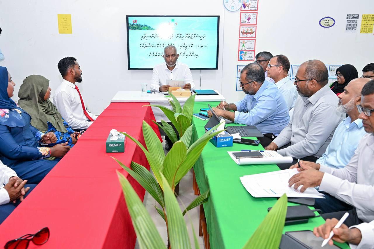 ފެހެންދޫގައި އެންމެ އިމާމެއް ހުރުމުގެ ސަބަބުން ދިމާވާ ދަތިތައް ރައީސްއާއި ހިއްސާކުރައްވައިފި