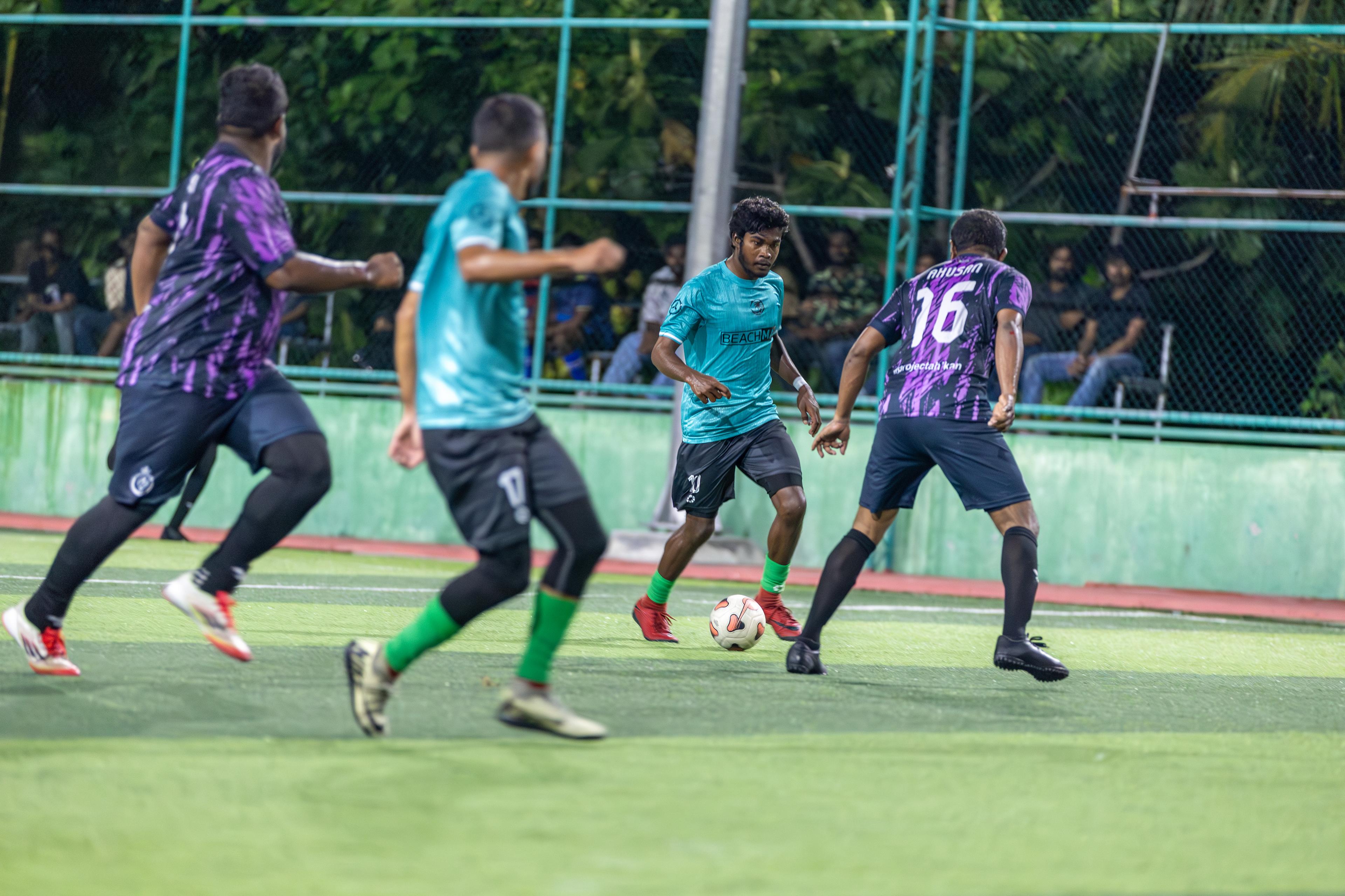 ރުއްދަށް އެސްސި އަތުން ބަލިވެ ބާކީ އެއްމެޗު އޮއްވައި އައްކަން މުބާރާތުން ކަޓައިފި