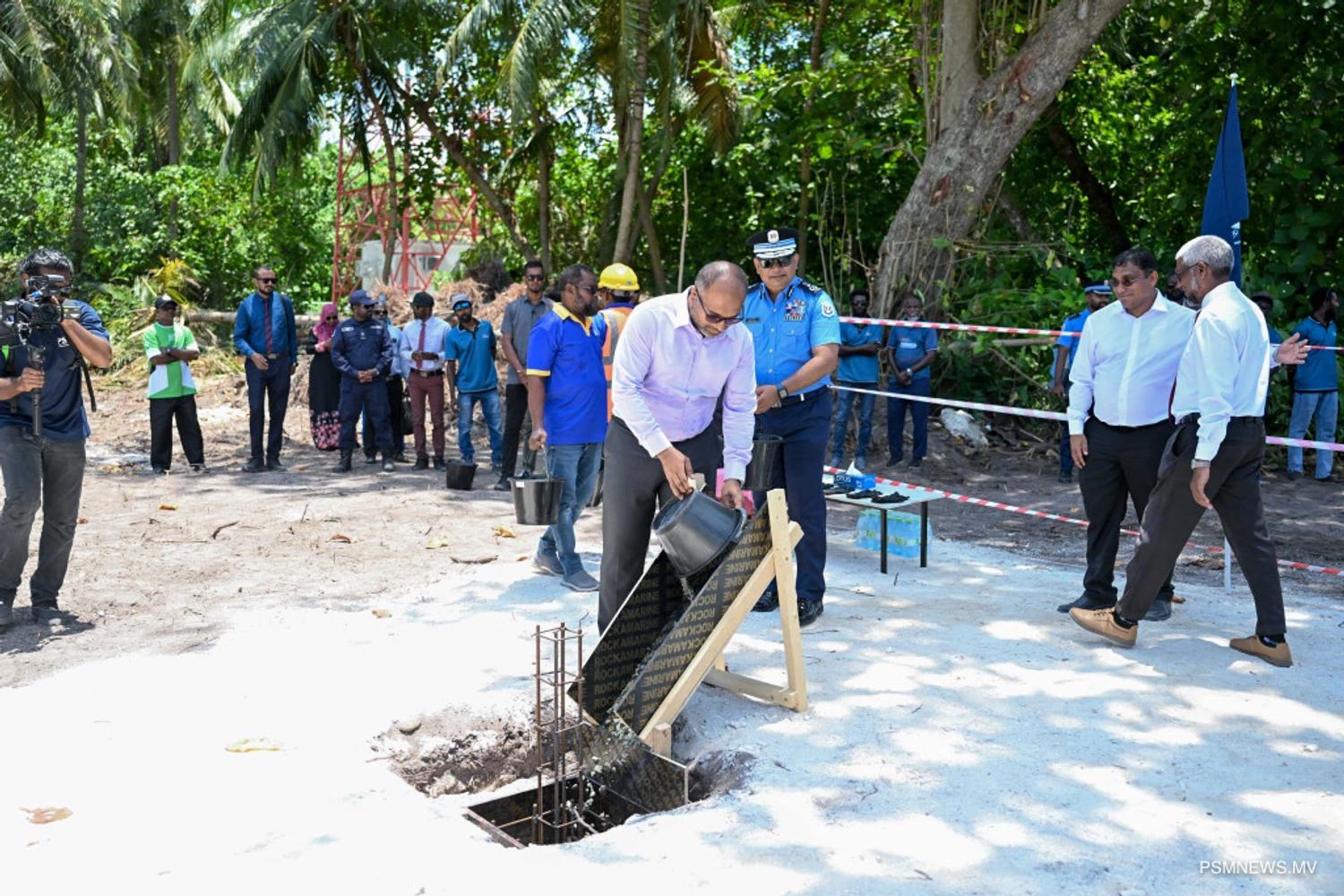 ނައިވާދޫ ފުލުހުންގެ މަރުކަޒުގެ އަމަލީ މަސައްކަތް ފަށައިފި