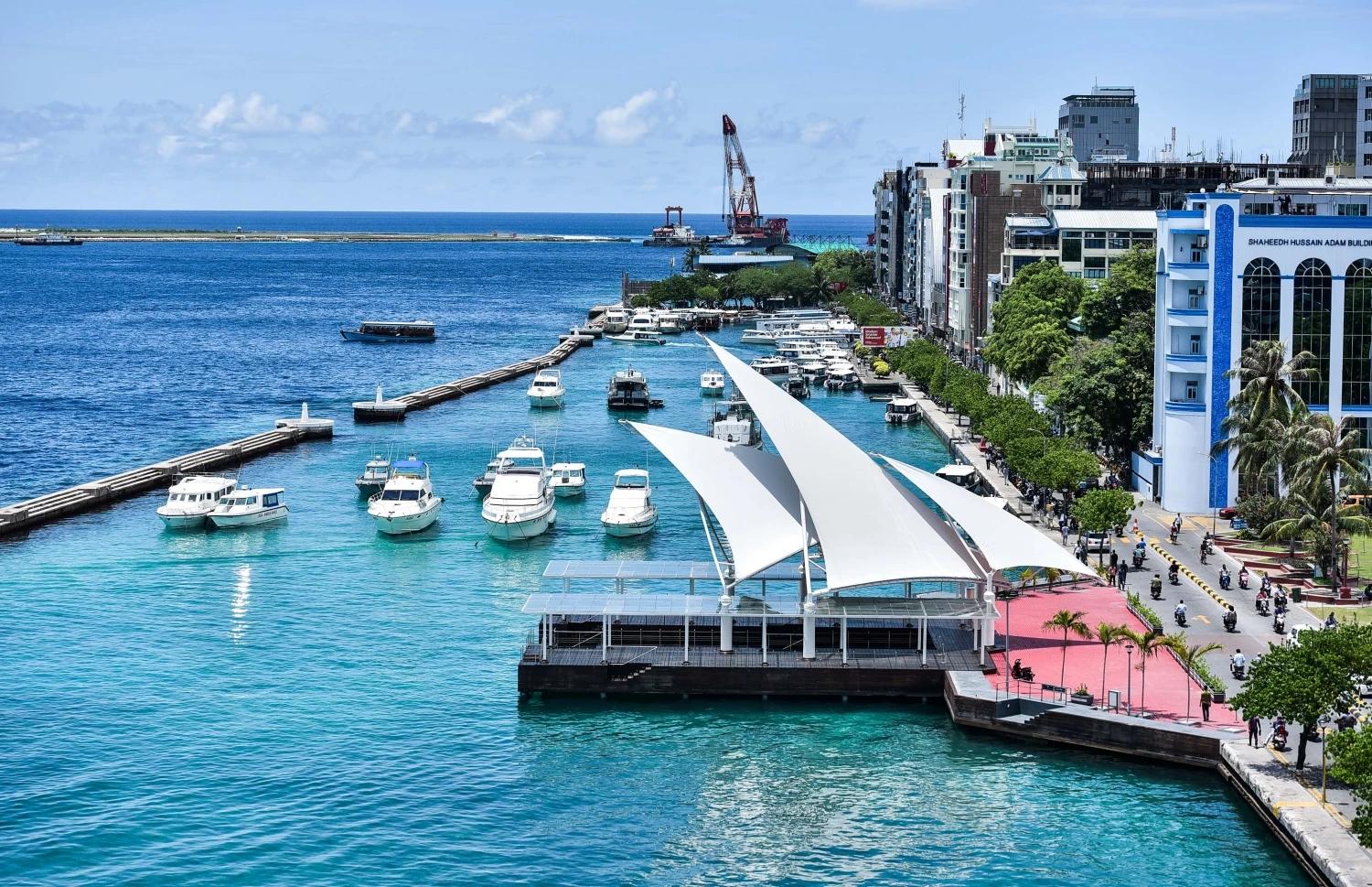 މަގު ހަދަން ފަޅު ބަންދުކުރުމުން، ފެރީތަކަށް ދެ ސަރަހައްދެއް ހަމަޖައްސައިފި