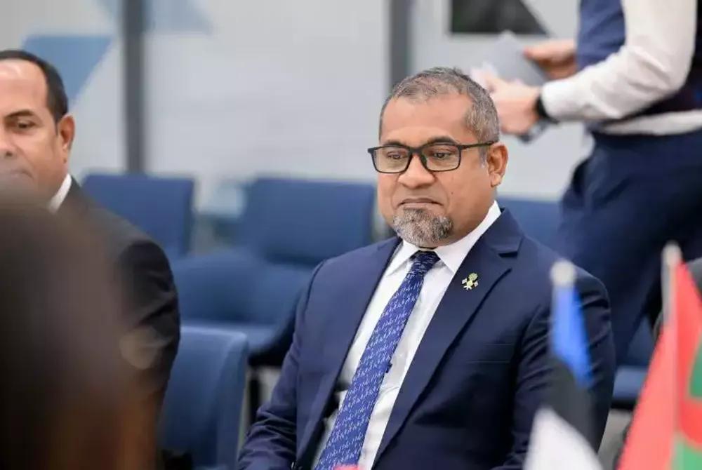 ރަސްމީ ދަތުރުފުޅެއްގައި ފޮރިން މިނިސްޓަރު ހަލީލް ގަތަރަށް!