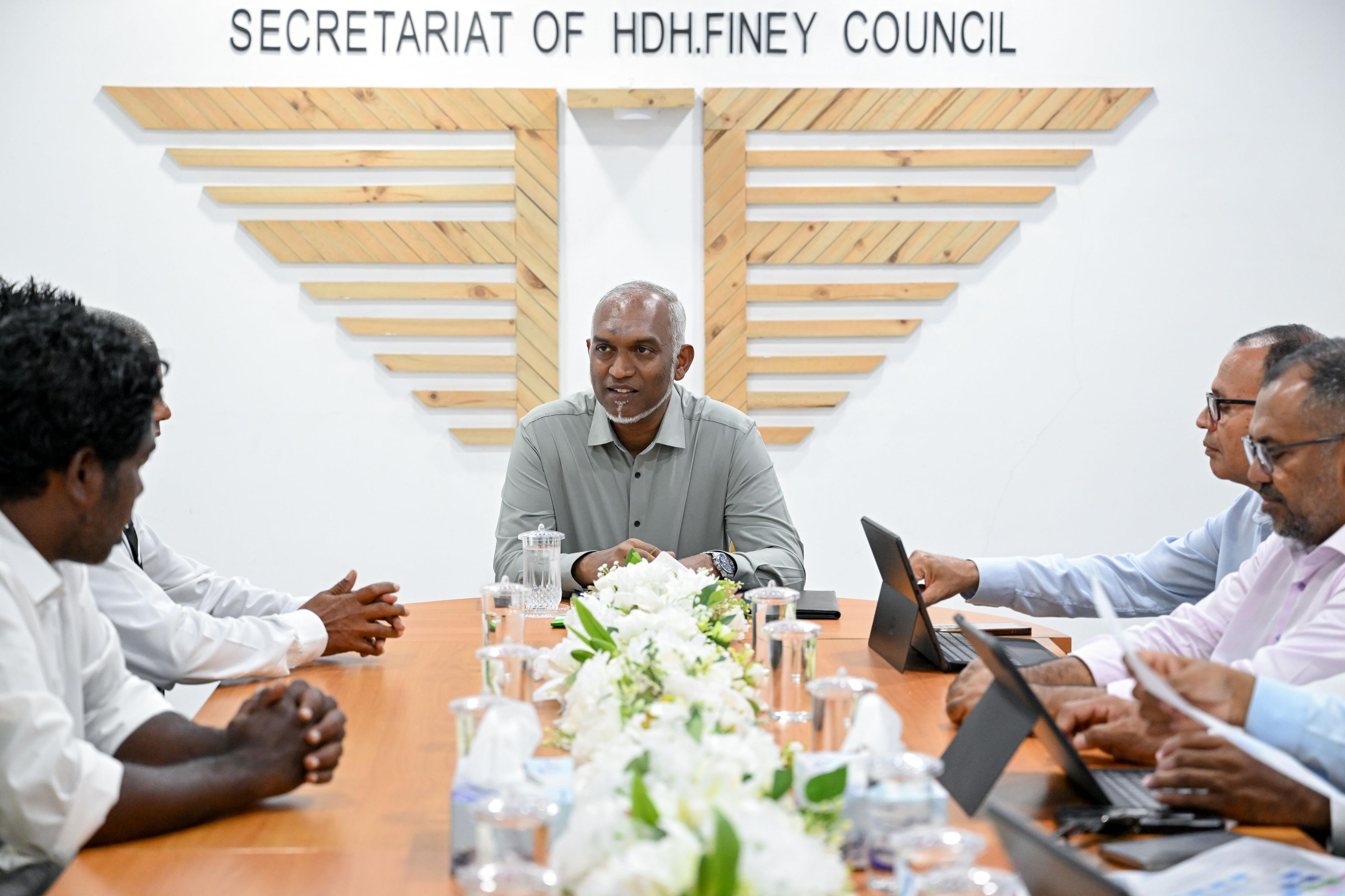 ކައުންސިލްތަކަށް ބްލޮކް ގްރާންޓު ދިނުމުގައި އާބާދީގެ ބަދަލުގައި ރަށުގެ ބޮޑުމިނަށް ރިއާޔަތްކުރާ ގޮތަށް ރައީސް ނިންމަވައިފި