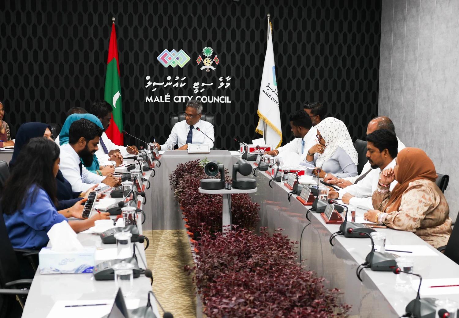 މިނިސްޓްރީގެ އެންގުމާއި އެއްގޮތަށް މާލޭގެ މަގުތަކުގައި ޕާކިންއަށް ދޫކުރި ތަންތަން ޢާއްމުންނަށް ހުޅުވައިލުމަށް ސިޓީ ކައުންސިލުން ނިންމައިފި