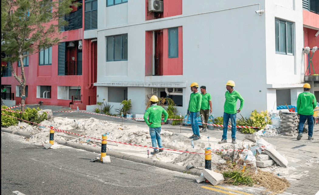ހިޔާ ސަރަހައްދުގައި އައު ބަސް ސްޓޮޕެއް ގާއިމްކުރަނީ