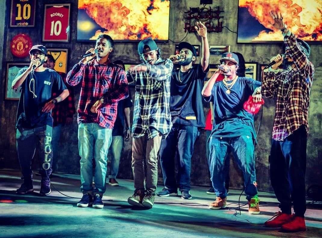 "ޒާތީ ވެގެން ހެޑްލައިން ހެއްދުވިޔަސް އަޑު ކަނޑުވައެއް ނުލެވޭނެ"