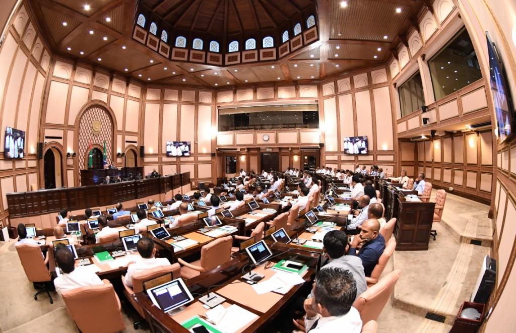 ކޮލަމް : 65 މެމްބަރުން ދިނީ ހެއްޔެވެ؟ ނޫނީ ލިބުނީ ހެއްޔެވެ؟