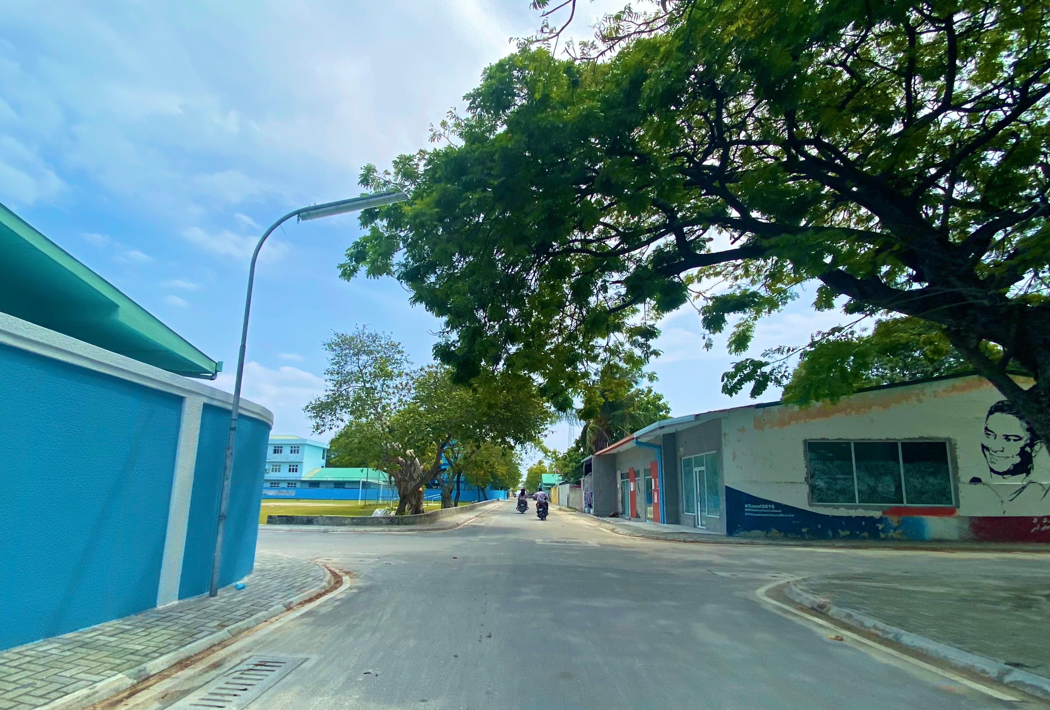 ތިނަދޫގައި މީހަކު ކަރަންޓީނު ކޮށްފަ ހުރި ގެއަކަށް މީހަކު ވަތް މައްސަލައެއް ހޫނުވެއްޖެ