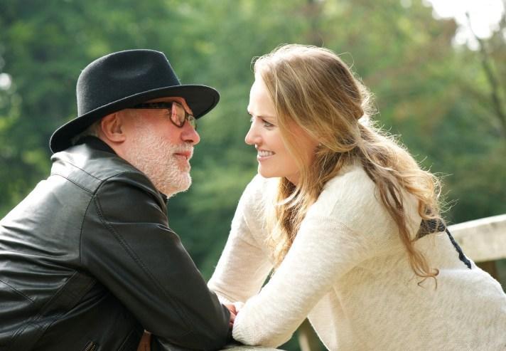 މުސްކުޅި ފިރިހެނެކާއި ކައިވެނިކުރެވުމުން، ރުއި އަންހެން ކުއްޖެއްގެ ދިރިއުޅުން ބަދަލުވި ގޮތް