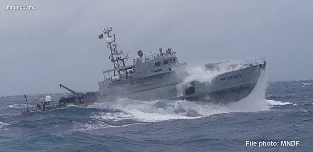 ގއ ވިލިނގިލި ބޭރުން ޔޮޓެއް ހުއްޓިގެން ކޯސްޓްގާޑް ހަރަކާތްތެރިވަނީ