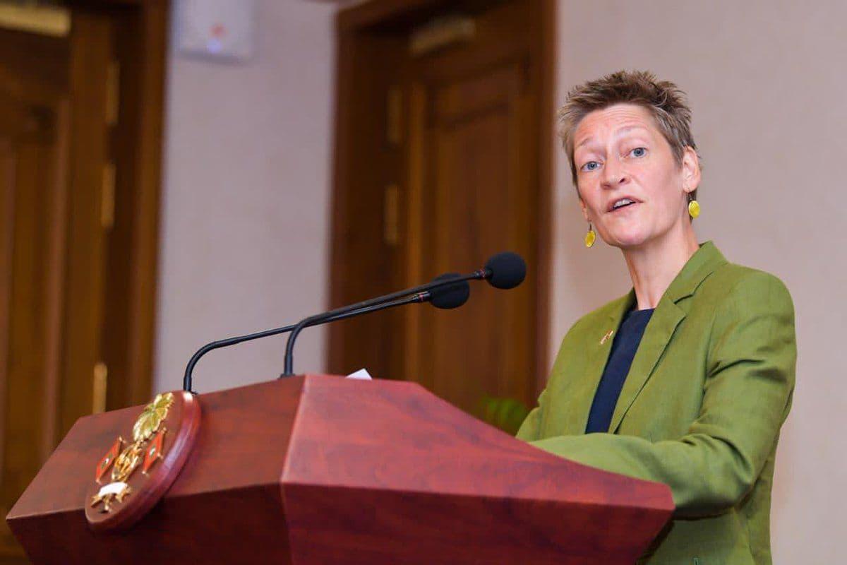 އިނގިރޭސި ސަފީރުވެސް ދިވެހިންނާއެކު ރޯދަ ހިފާނެ, ޤުރުއާންވެސް ކިޔަވާނެ!