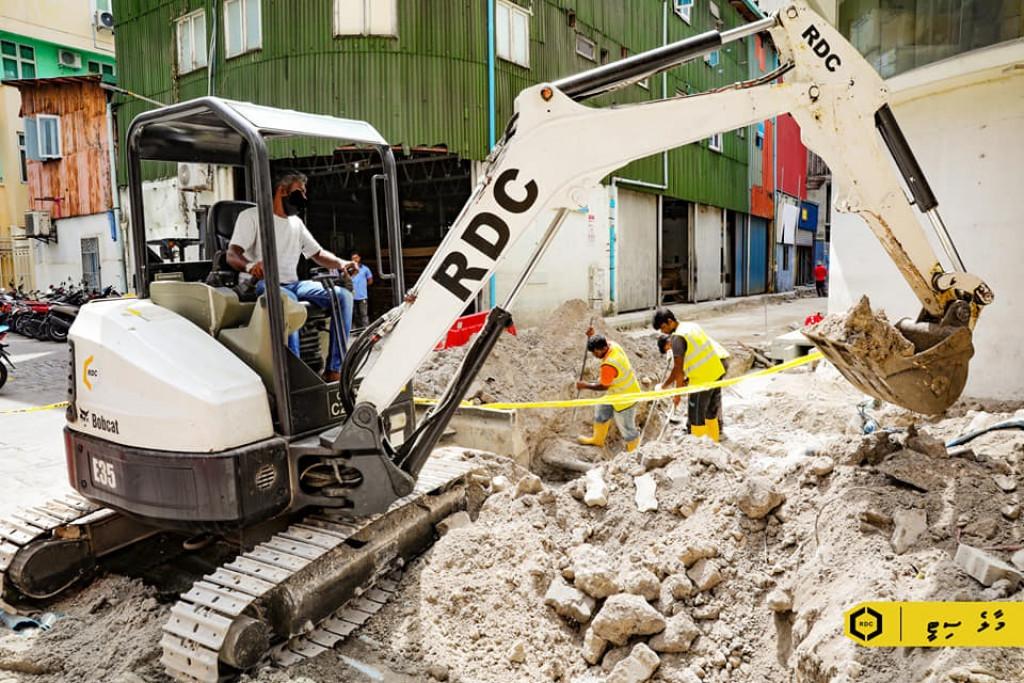 އާރުޑީސީ އޮފީސް ފަޅައިލި މައްސަލާގައި ތިން މީހަކު ހައްޔަރުކޮށްފި