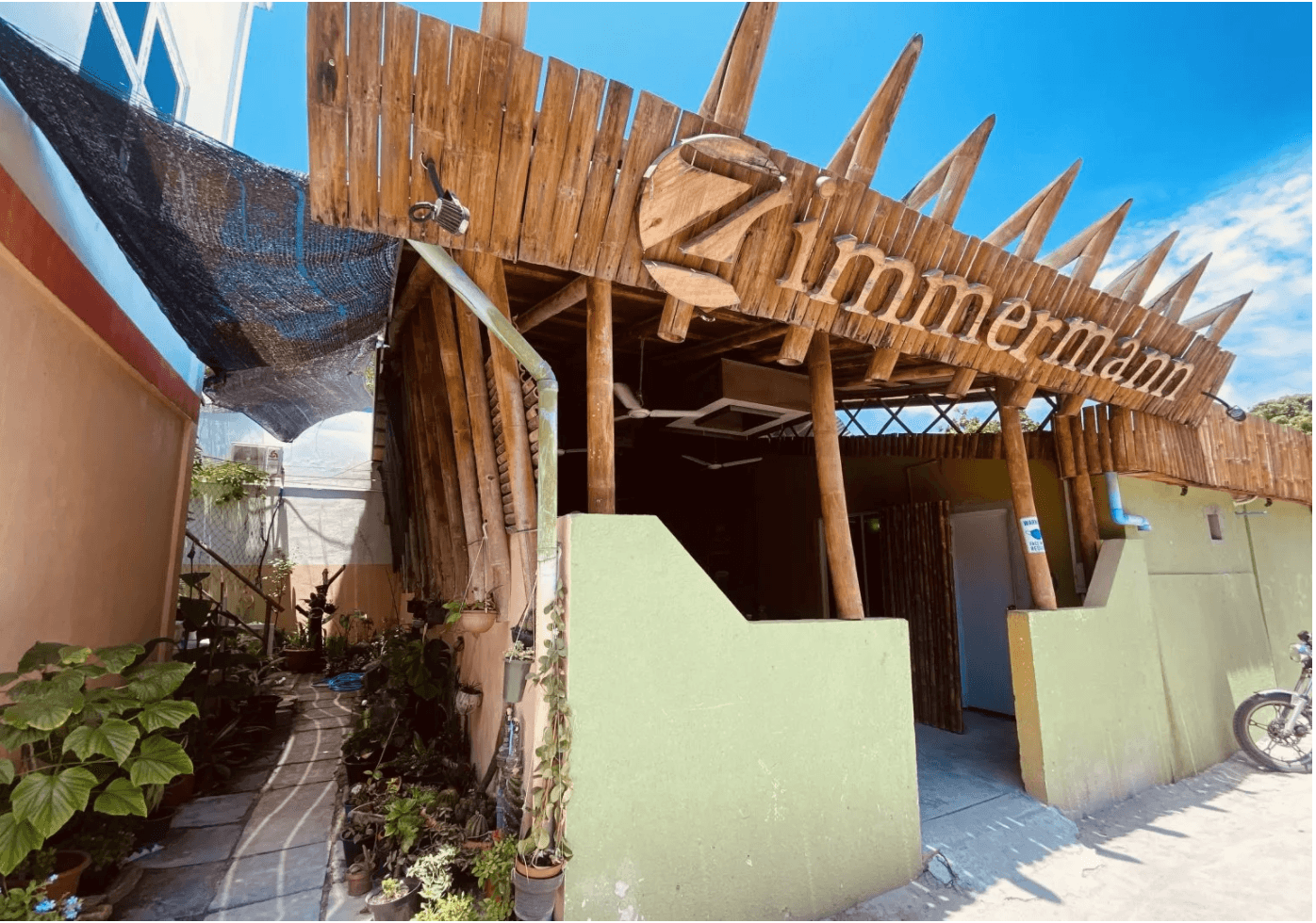 ބޮޑިބަތް ކެއުމަކާއެކު ޤައުމީ ޓީމު މިރޭ ކުޅޭ މެޗް ޒިމަމަންގެ ބޮޑު ސްކްރީނަށް!