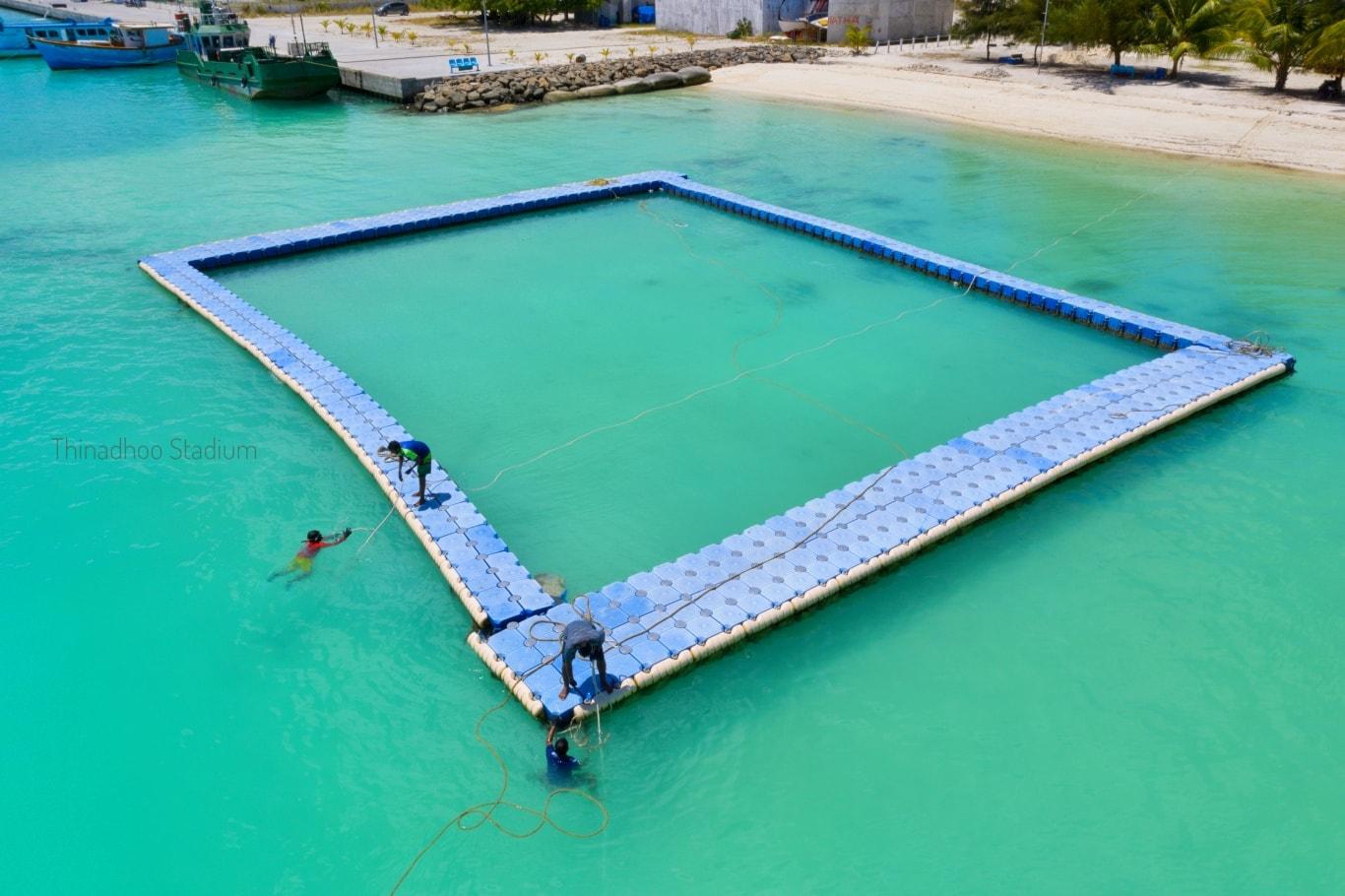 އެޗްއެސްސީގެ އެހީތެރިކަމާއެކު ސްޓޭޑިއަމްގެ މުވައްޒަފުން ތިނަދޫ ފަތާ ޓްރެކްގެ ފައްތިޔާތައް މަރާމާތުކޮށްފި