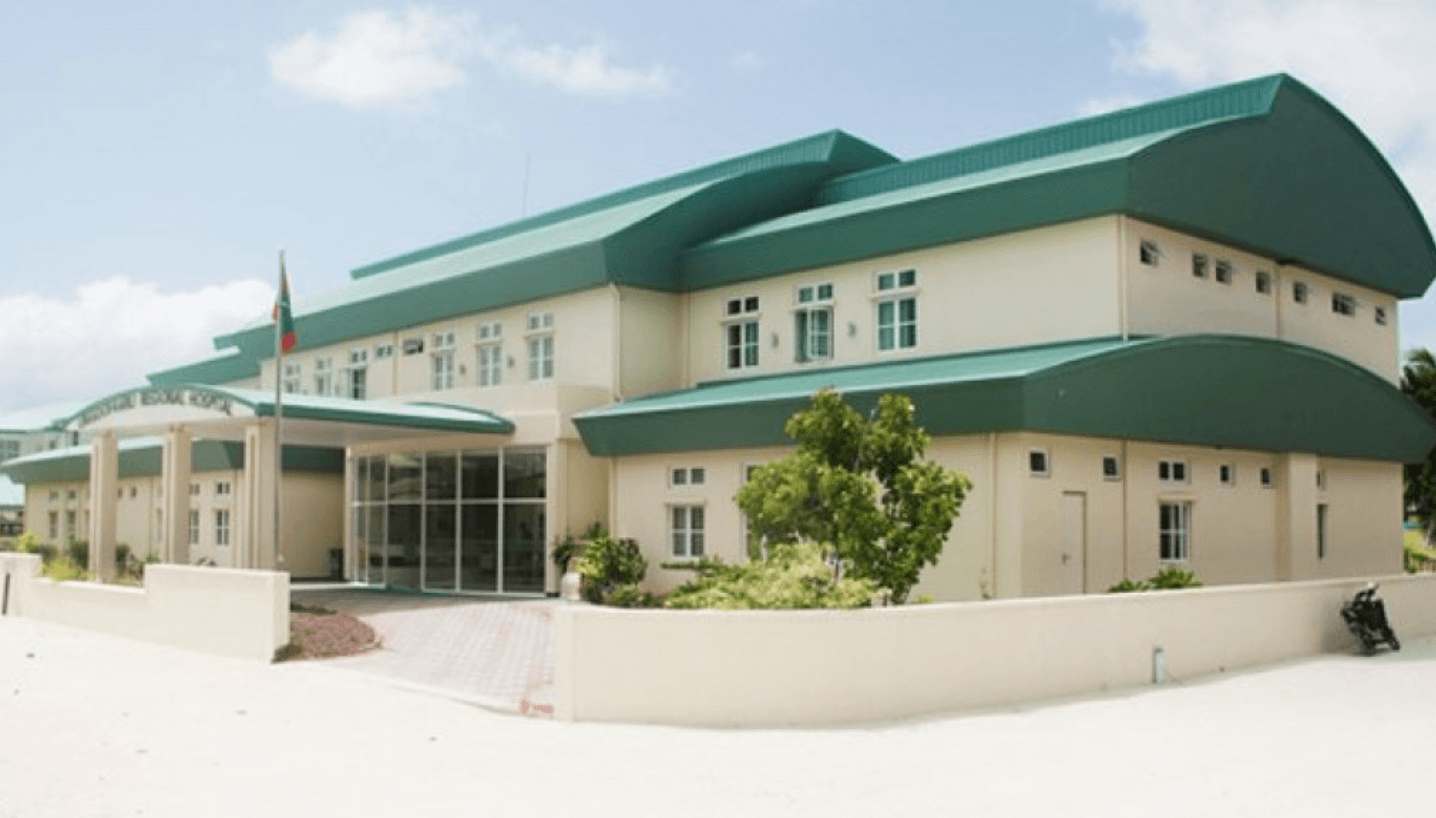 ރ. އަތޮޅަށް 100 އަށް ވުރެ ގިނަ ޞިއްޙީ ޚިދުމަތްތެރިން ހޯދަނީ