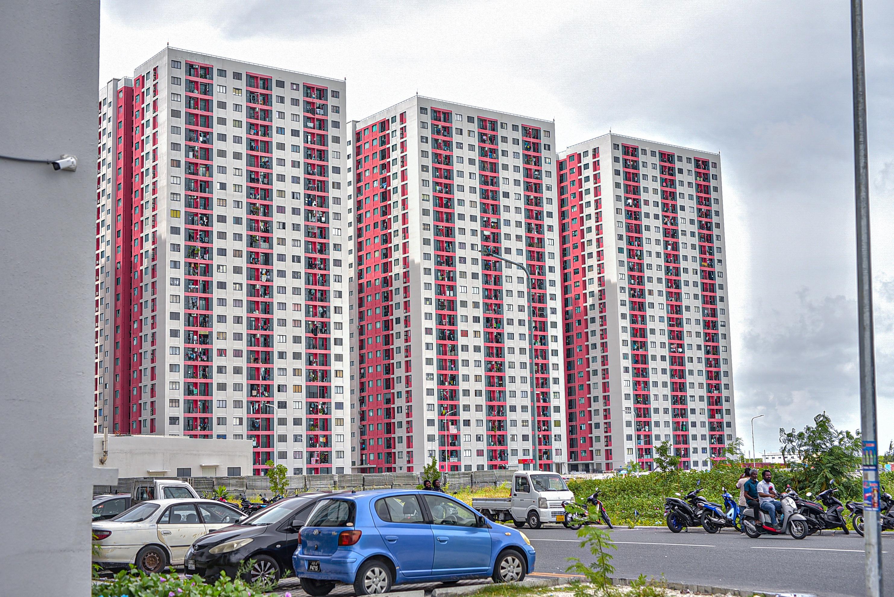 ހުޅުމާލޭގައި ރެސިޑެންޝަލް 10 ޓަވަރު އަޅަނީ