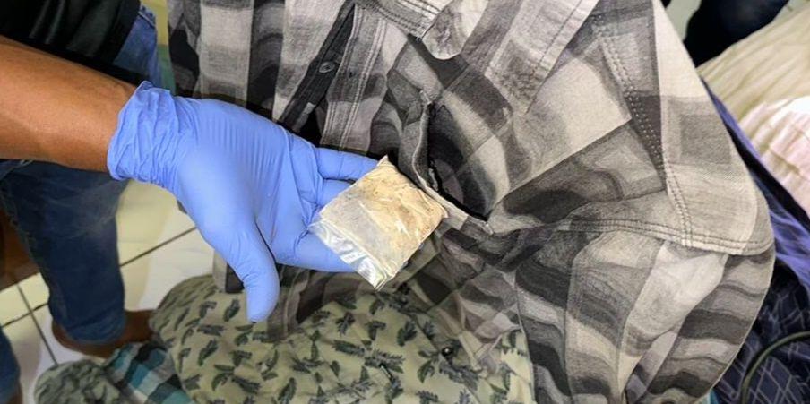 މަސްތުވާތަކެތީގެ މައްސަލަތަކެއްގައި ދެ މީހަކު ހައްޔަރުކޮށްފި