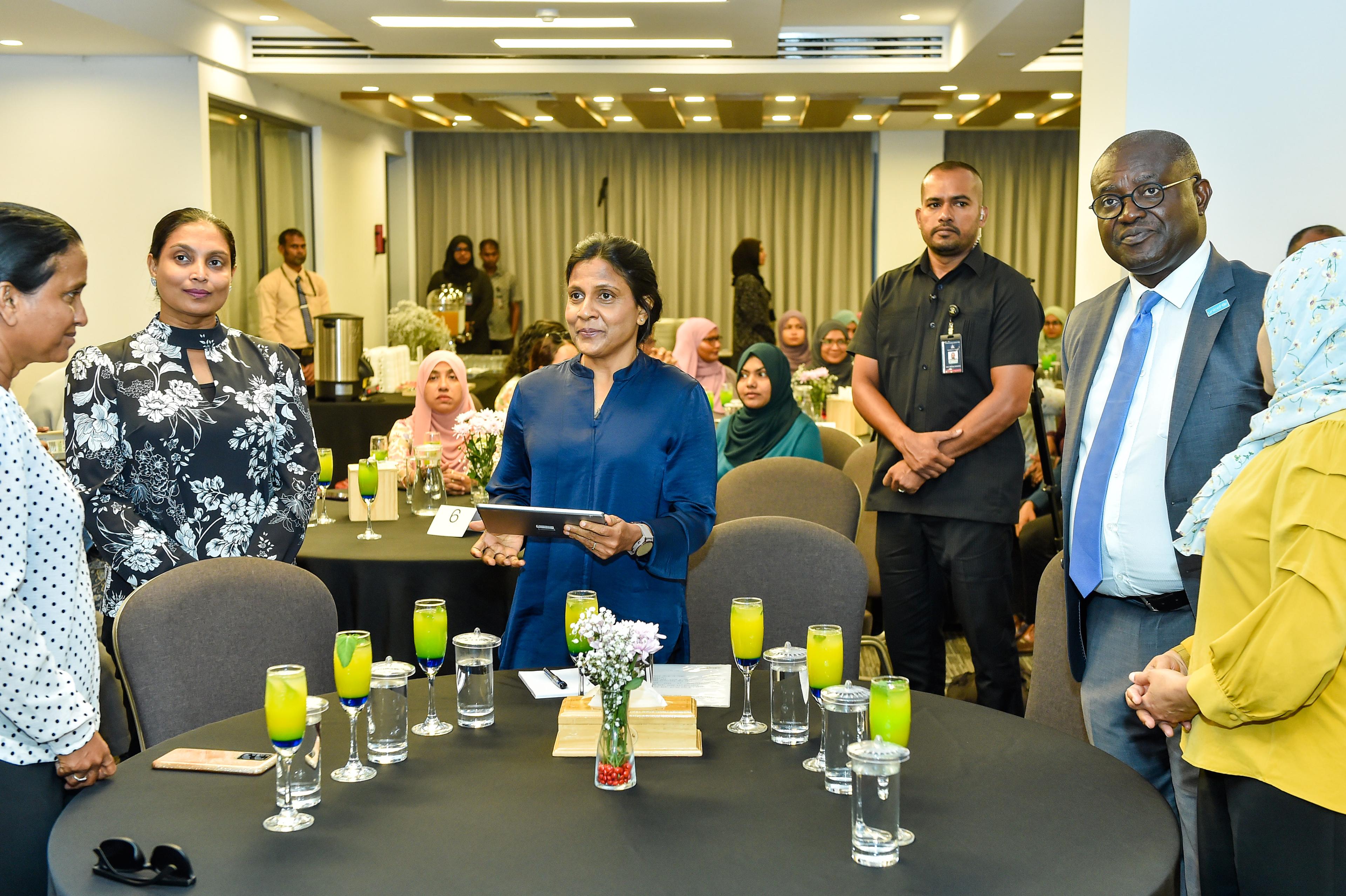 ސްކޫލް ދަރިވަރުންނަށް ނަފްސާނީ އެހީތެރިކަން ފޯރިކޮށްދިނުމަށް ހެލްޕްލައިން އެއް!