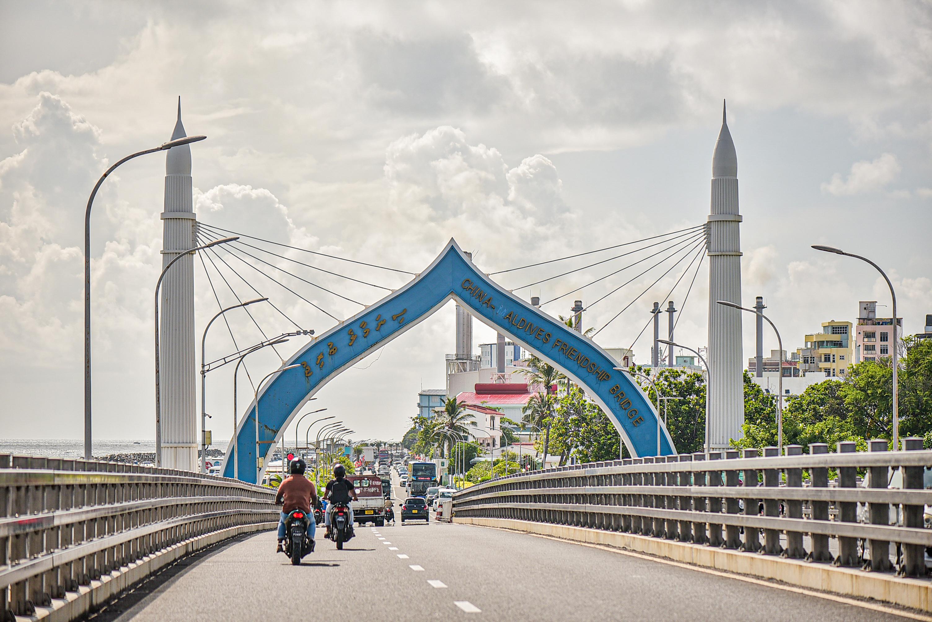 ބްރިޖް މަރާމާތަށް ދިވެހިން ތަމްރީނު ކުރުން އޯގަސްޓް މަހު