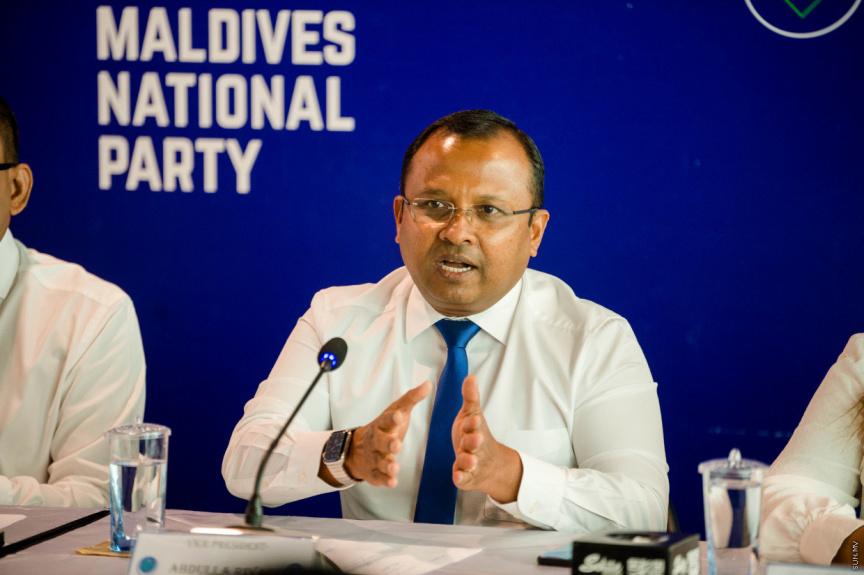 އެމްޑީޕީގެ މެނިފެސްޓޯއަކީ ކޮޕީއެއް ކަމަށް މެމްބަރު ރިޔާޒު ވިދާޅުވެއްޖެ
