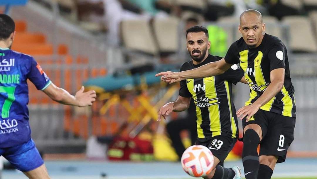 ފަހަތުން އަރައި ދެލަނޑު ކާމިޔާބުކޮށް އަލް އިއްތިހާދު އަލުން އެއްވަނައަށް