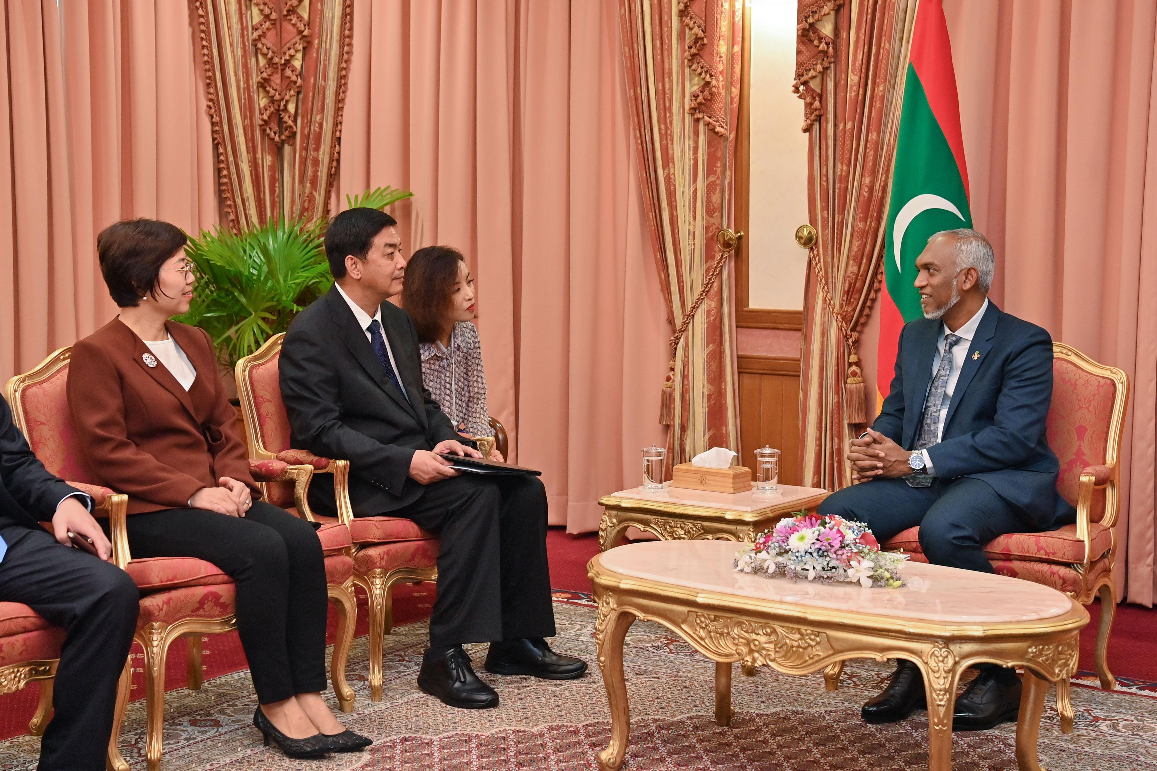 ދިވެހިރާއްޖެއާއި ޗައިނާގެ ޒިންގޒަން އޮޓޮނޮމަސް ރީޖަނާ ދެމެދު ސީދާ ދަތުރުތައް ފެށުމަށް މަޝްވަރާކޮށްފި