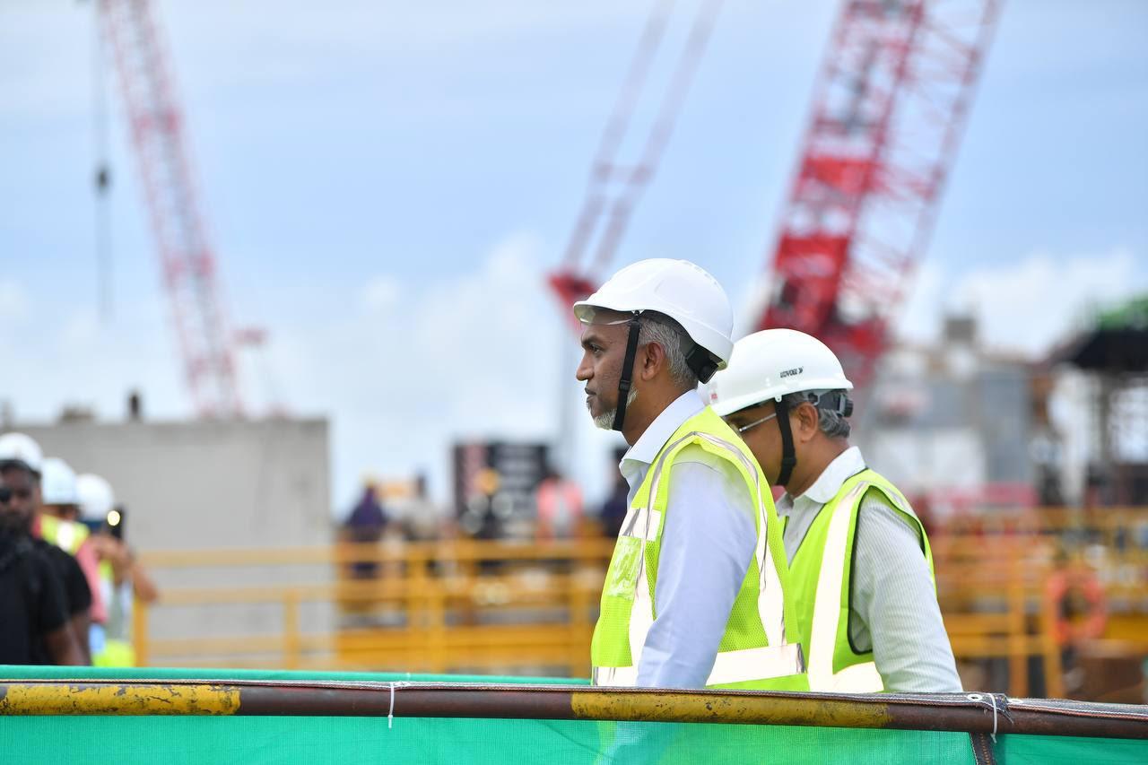 ތިލަމާލެ ބްރިޖުގެ މަސައްކަތް ރައީސް ބައްލަވާލައްވައިފި