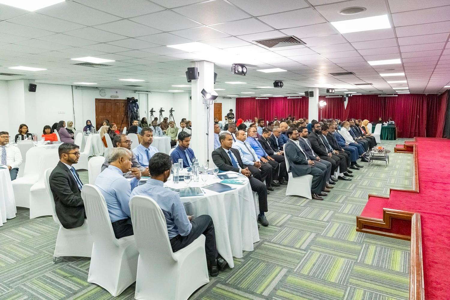 ރާއްޖޭގެ ފުރަތަމަ ބައިނަލްއަޤުވާމީ ޒަކާތު ކޮންފަރެންސް ފަށައިފި