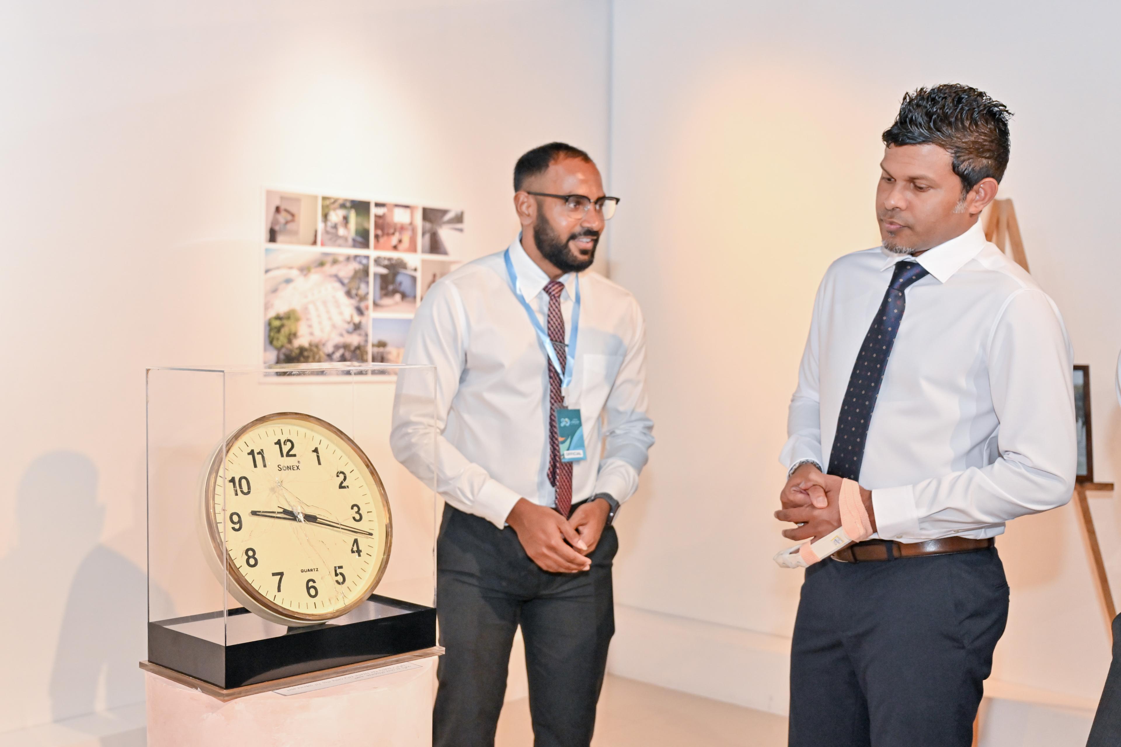 ވިލުންތެރި 20 މައުރަޒު ހުޅުވައިފި