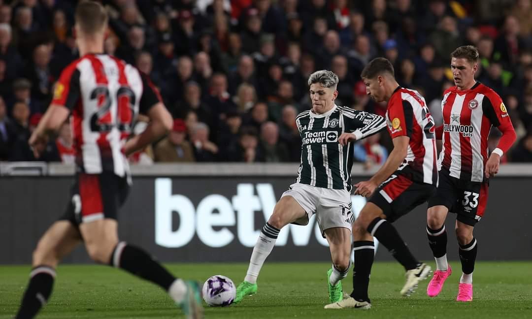 މެންޗެސްޓާ ޔުނައިޓެޑާއި ބްރެންޓްފޯޑްގެ ކުރިމަތިލުން އެއްވަރު