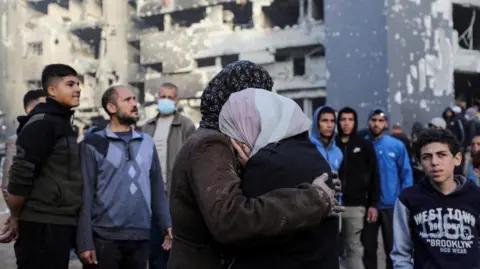 ހަމަލާތަކުގައި މިހާތަނަށް 6050 ދަރިވަރުން ޝަހީދުވެފައިވޭ - ފަލަސްތީނުގެ ތައުލީމާއިބެހޭ ވުޒާރާ!