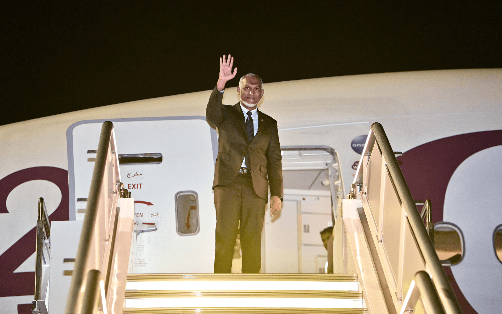 ރަސްމީ ދަތުރުފުޅެއްގައި ރައީސް މުއިއްޒު ބަނގްލަދޭޝްއަށް ފުރާވަޑައިގެންފި