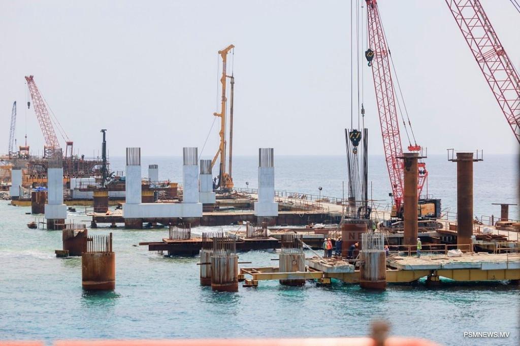 ތިލަމާލެ ބްރިޖުގެ 38 ޕަސެންޓު ނިމިއްޖެ, އަންނަ އަހަރުގެ ނިޔަލަށް ވިލިމާލެއާއި ހަމައަށް ނިންމާލެވޭނެ!