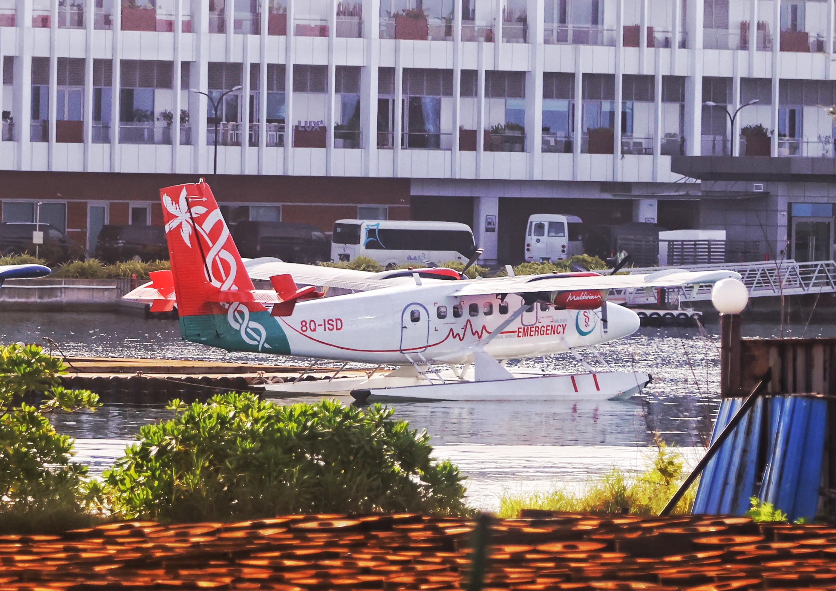 ގިނައީ އެއާއެމްބިއުލާންސް ސީޕްލޭން ބޭނުންނުކުރާ ދުވަސްަތައް, އާންމު ދަތުރުތަކަށް ހުއްދަ ދިނީ ހިދުމަތަށް ބުރޫ ނަރާ ނިޒާމެއްގެ ދަށުން!