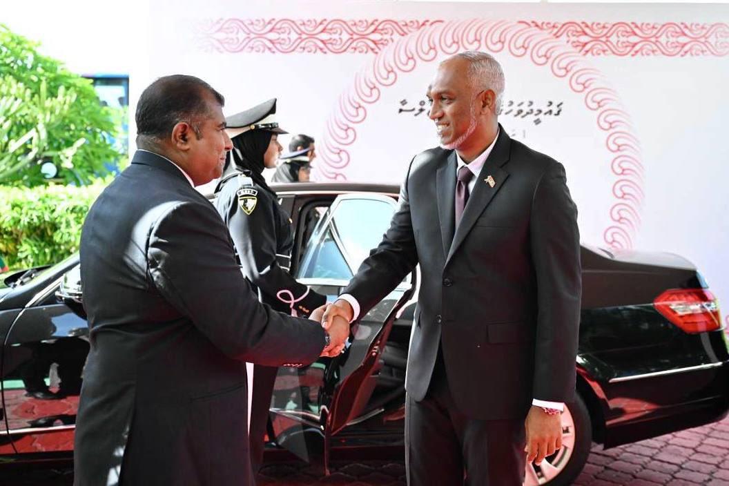 ދިވެހިންގެ އަސްލުވަންތަކަމާއި ހުނަރުތައް އިޢާދަކުރެއްވުމަށް ރައީސް ޚާއްސަ އިސްކަމެއްދެއްވާ - އާދަމް ނަސީރު