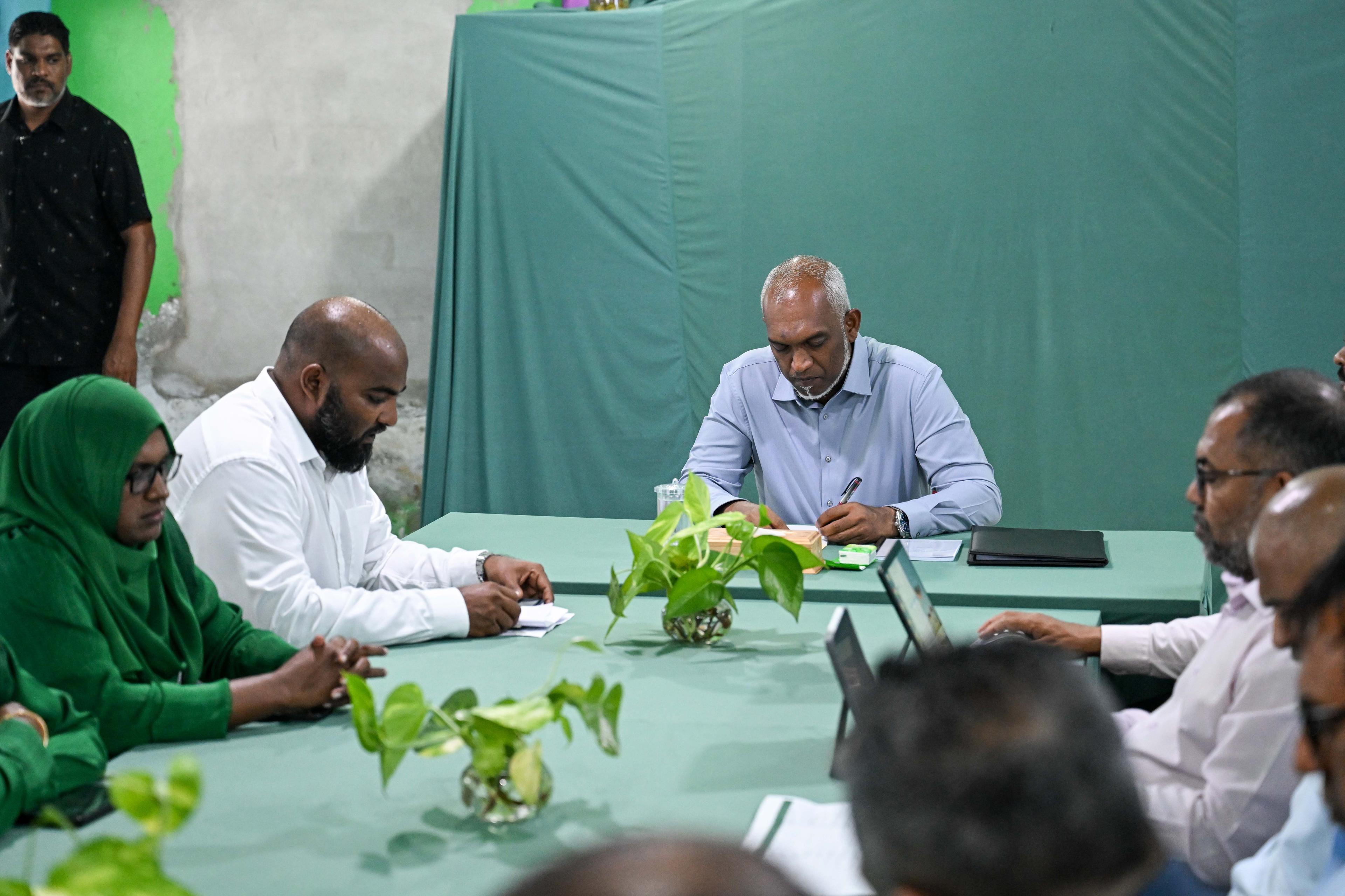 މާބައިދޫގައި ވެމްކޯގެ ހިދުމަތް ފަށައިދިނުމަށް ކައުންސިލުން ރައީސްގެ އަރިހުގައި އެދެފި