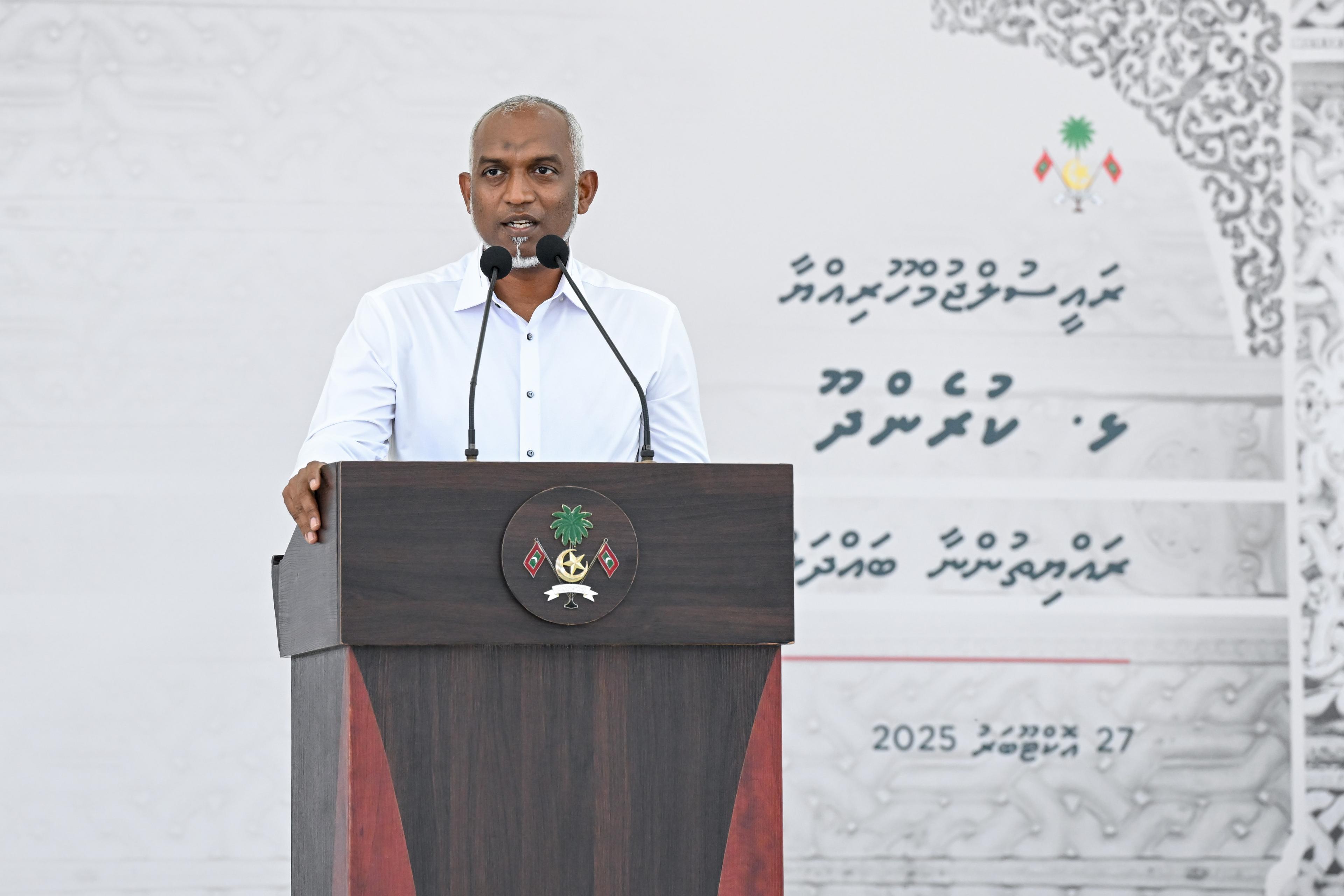 ސިވިލް ސާރވިސް މުވައްޒަފުންނާއި އެއްގިންތިއަކަށް ހުރިހާ ކައުންސިލްތަކުގެ އިދާރީ މުވައްޒަފުންވެސް ގިންތިކުރައްވާނަން - ރައީސް