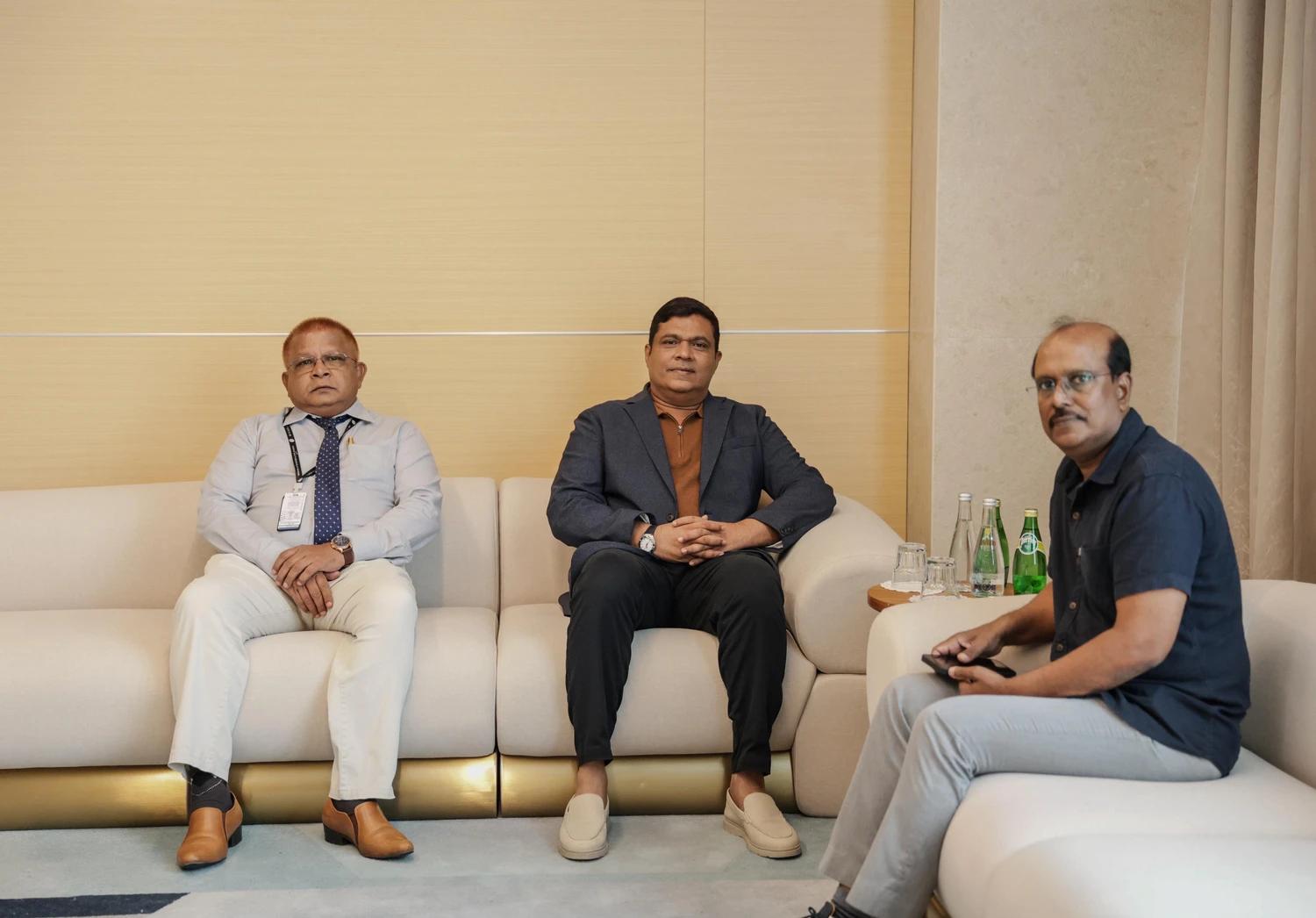 މިނިސްޓަރ އަމީން ދުނިޔޭގެ މެރިޓައިމް ކޮންފަރެންސުގައި ބައިވެރިވެވަޑައިގަތުމަށް ޗައިނާއަށް!