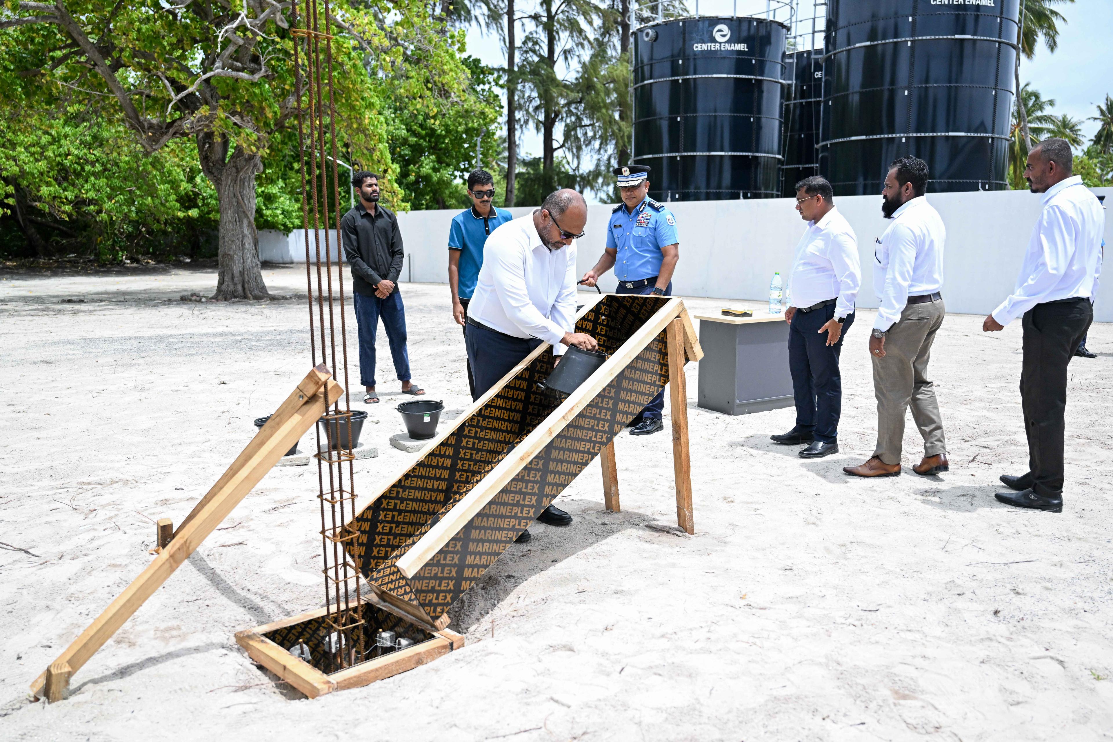 މުންޑޫ ފުލުހުންގެ މަރުކަޒު ޢިމާރާތް ކުރުމުގެ ޢަމަލީ މަސައްކަތްވެސް ފަށައިފި