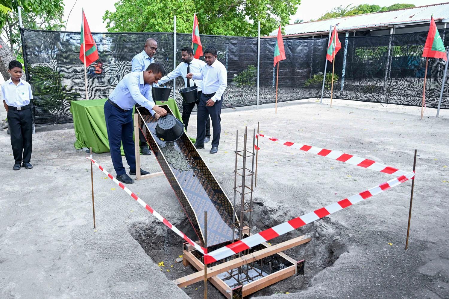 ކާށިދޫ ޞިއްޙީ މަރުކަޒުގެ އައު އިމާރާތުގެ ބިންގާ އަޅައިފި
