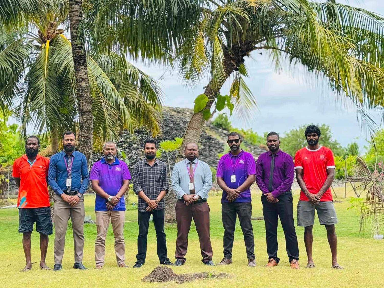 އިސްދޫގައި "5 މިލިއަން ގަސް" މަޝްރޫޢުގެ ދަށުން ގަސް އިންދުމުގެ ޙަރަކާތެއް ބާއްވައިފި