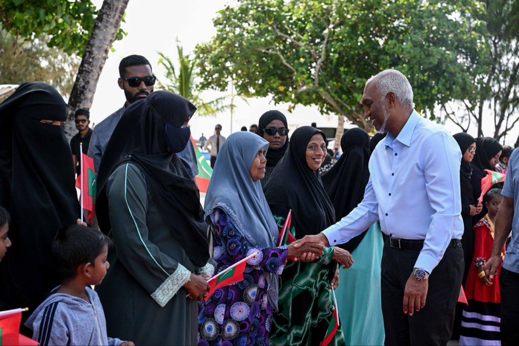 4 ދުވަހުގެ ދަތުރުފުޅެއްގައި ރައީސް ށ އަތޮޅަށް!