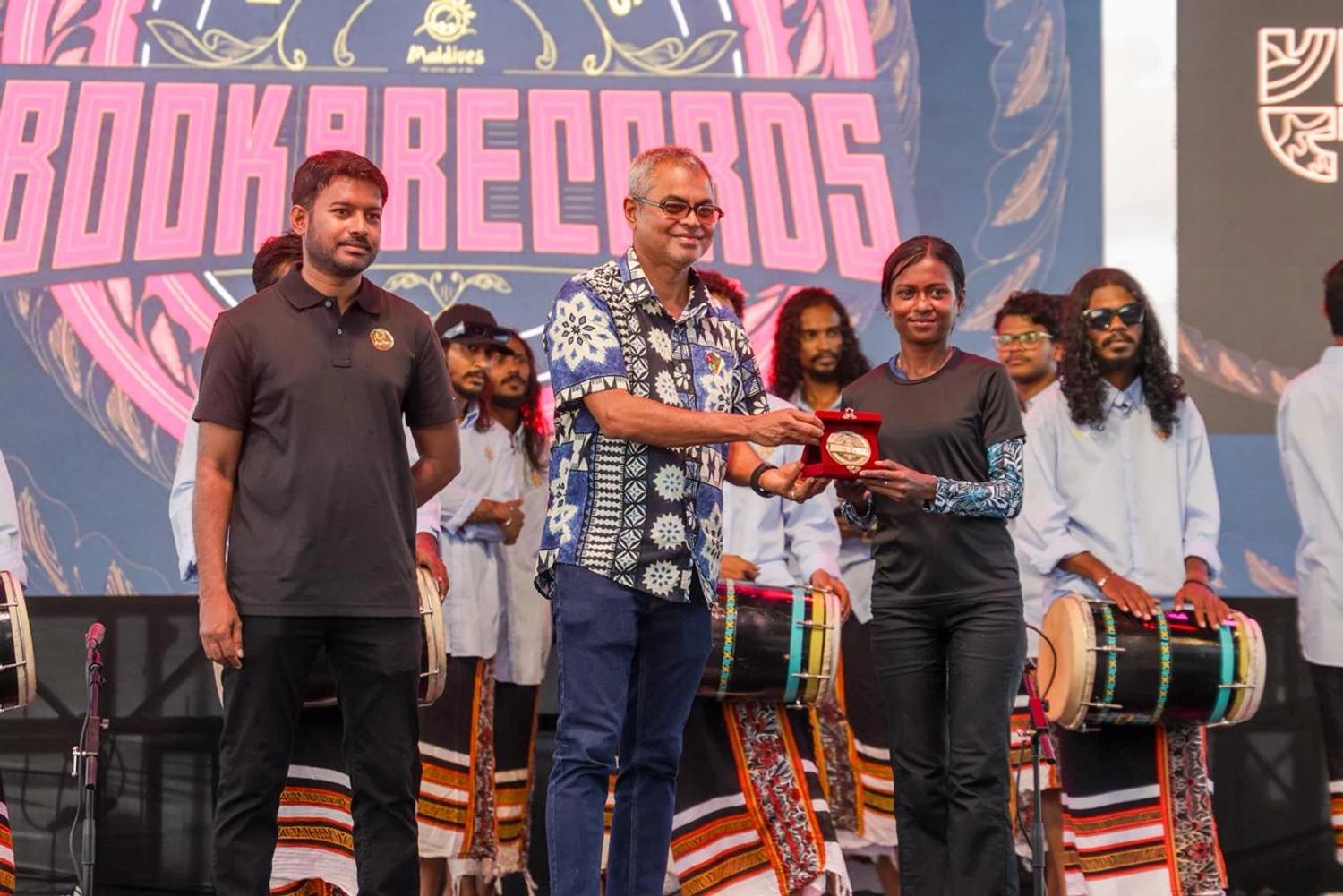 ރާއްޖޭގެ ޚާއްސަ ކާމިޔާބީތައް ދައްކުވައިދޭ މޯލްޑިވްސް ބުކް އޮފް ރެކޯޑްސް އިފްތިތާހުކޮށްފި