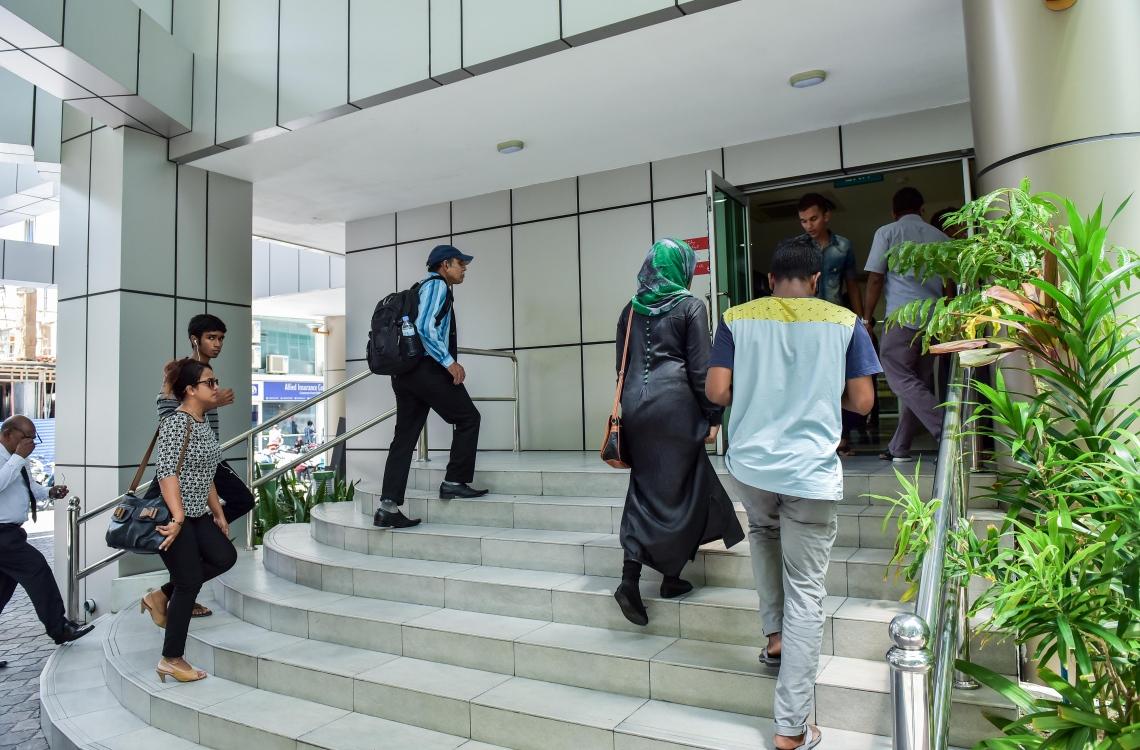 މިއަދުން ފެށިގެން ސިވިލް ސަރވިސްގެ ހުރިހާ މުވައްޒަފުންނާއި، ޖުޑިޝަރީގެ އަދި ކައުންސިލްތަކުގެ މުވައްޒަފުންގެ ބޮޑުވާނެ!