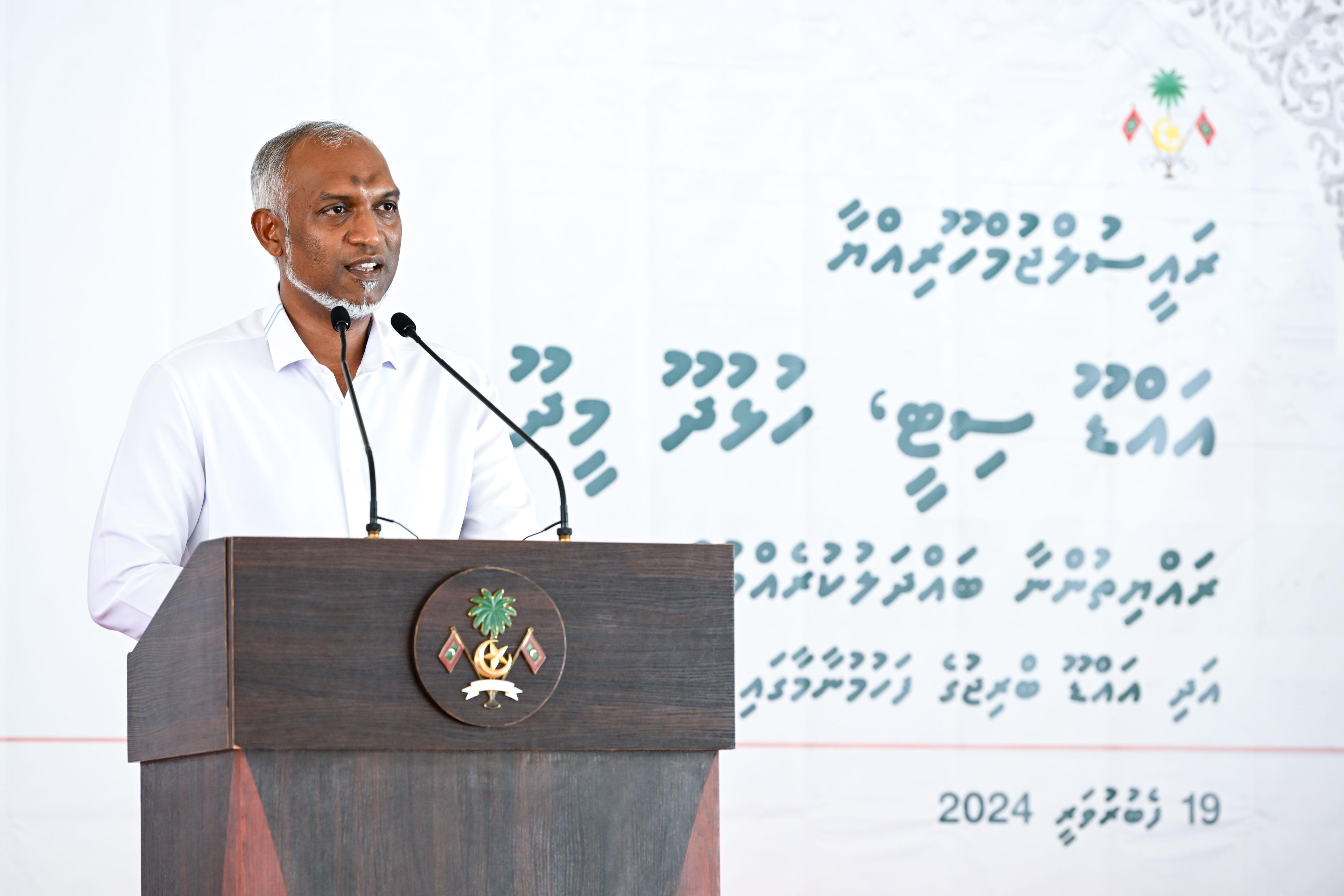 އައްޑޫ ސިޓީ ކައުންސިލް އަލުން ކަނޑައަޅުއްވައި، މީދޫ އާއި ހުޅުދޫއަށް ވަކި ދެ ރަށު ކައުންސިލް ކަނޑައެޅުއްވުމަށް ރައީސް ނިންމަވައިފި