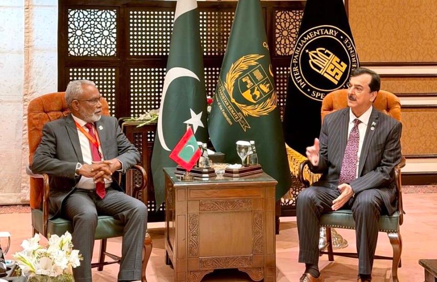 މަޖިލީހުގެ ރައީސް އަބްދުއްރަހީމް ޕާކިސްތާނުގެ ޤާނޫނު ހަދާ މަޖިލީހުގެ މަތިގޭގެ ރައީސްގެ އަރިހަށް އިޙްތިރާމްގެ ޒިޔާރަތެއް ކުރައްވައިފި