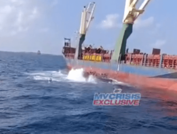 އެމްޕީއެލް އާއި ދިމާ ބޭރުން ކޮޅުވެއްޓިއެއް ބަންޑުން ޖަހާލައި 6 މީހަކަށް ފަރުވާ ދެނީ