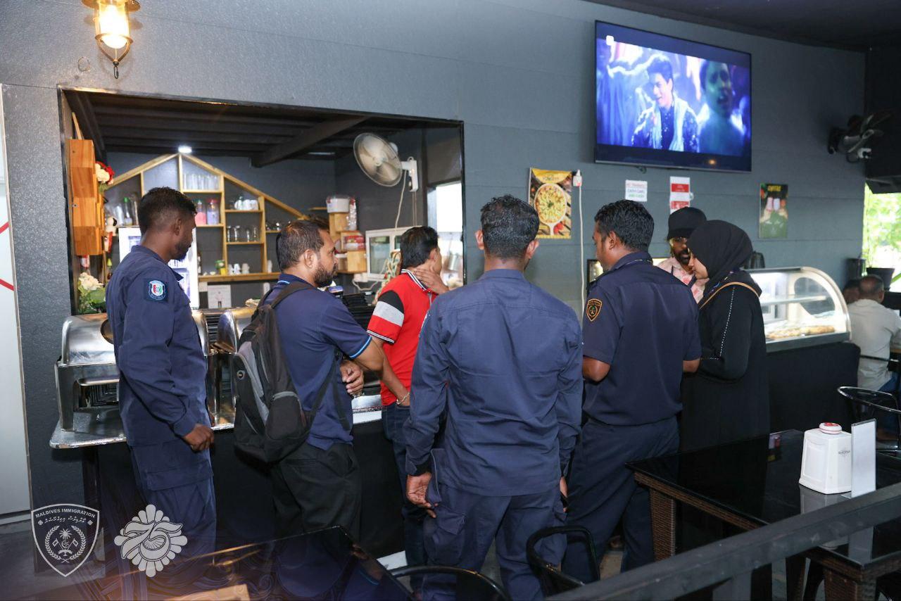 ގަވާއިދާ ޚިލާފަށް ހިންގަމުން ދިޔަ އިތުރު ދެ ވިޔަފާރިއެއް ބަންދުކޮށްފި