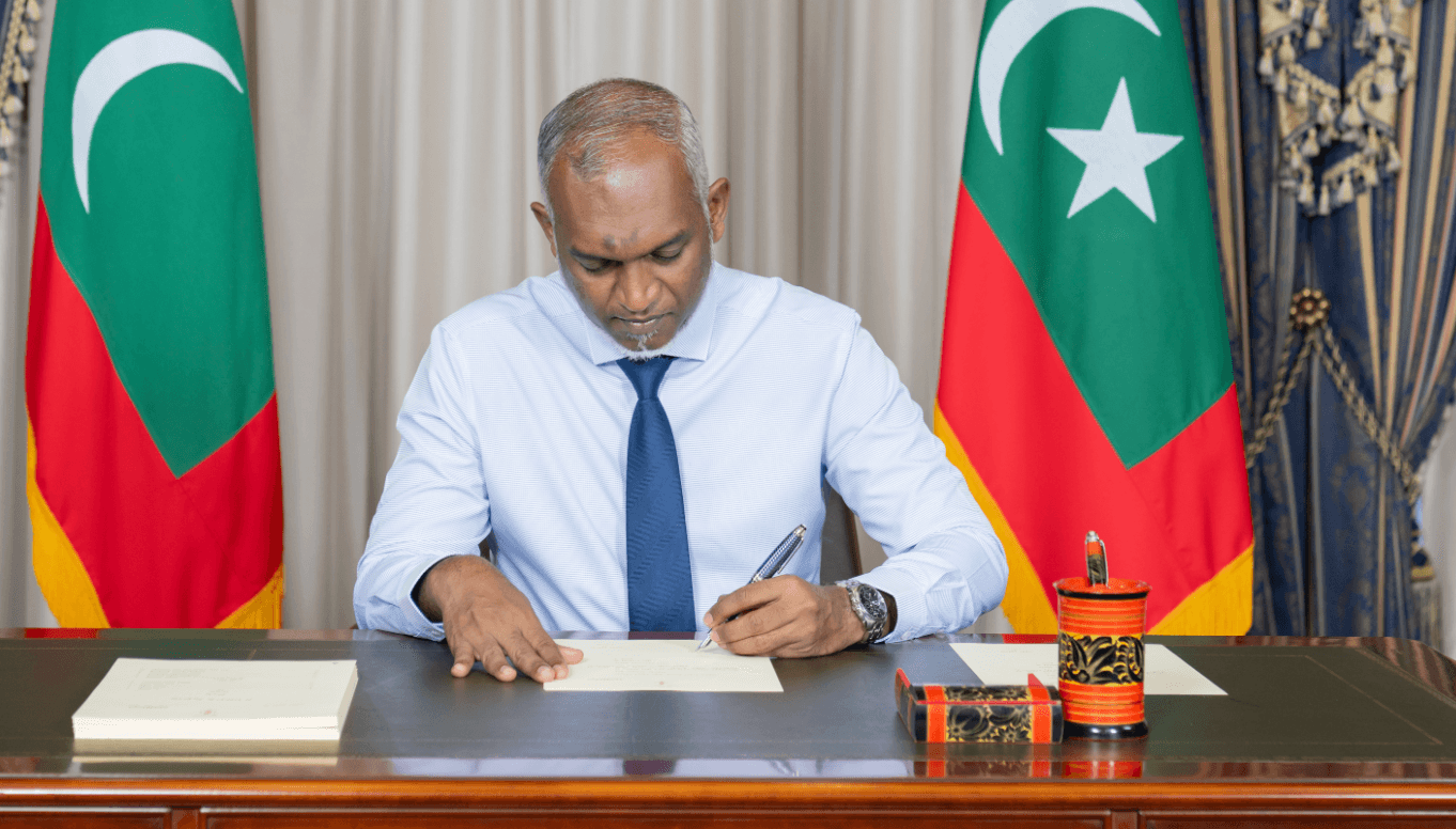 ހިރިމަރަދޫގެ ރައްޔިތުން ހަނިމާދޫއަށް ބަދަލުކުރެއްވުމަށް ރައީސްގެ ޤަރާރަކުން ނިންމަވައިފި