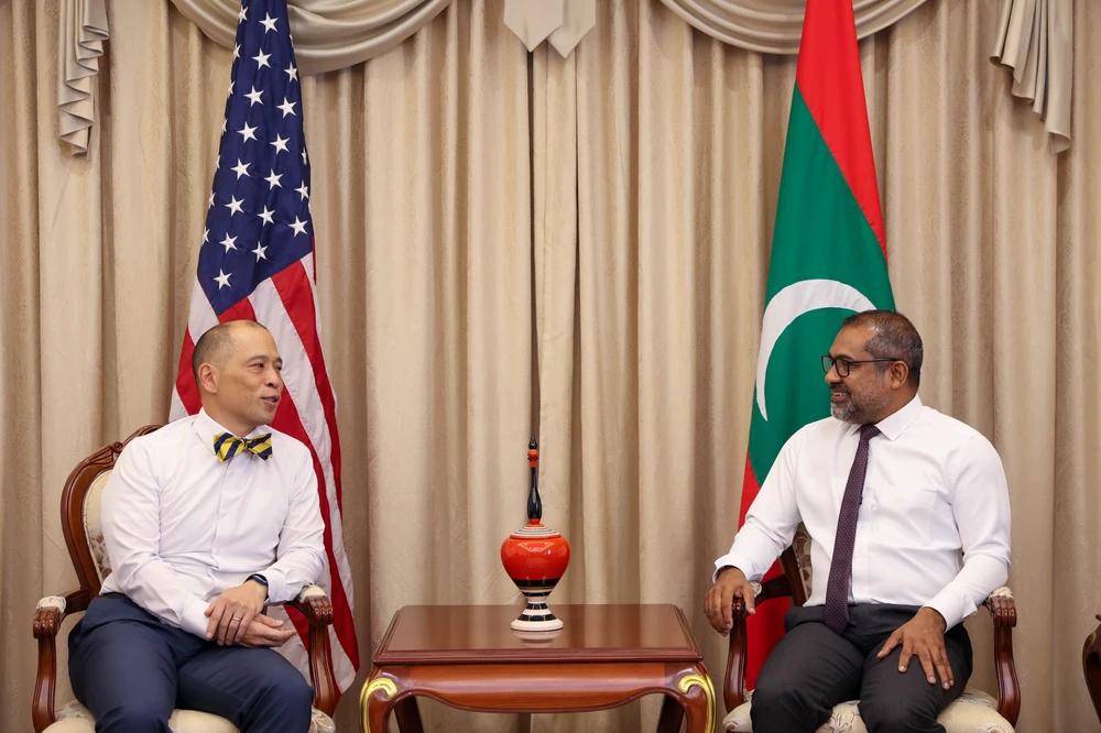 އެމެރިކާގެ ސަފީރު ފޮރިން މިނިސްޓަރުގެ އަރިހަށް ވަދާޢީ ޒިޔާރަތެއް ކުރައްވައިފި