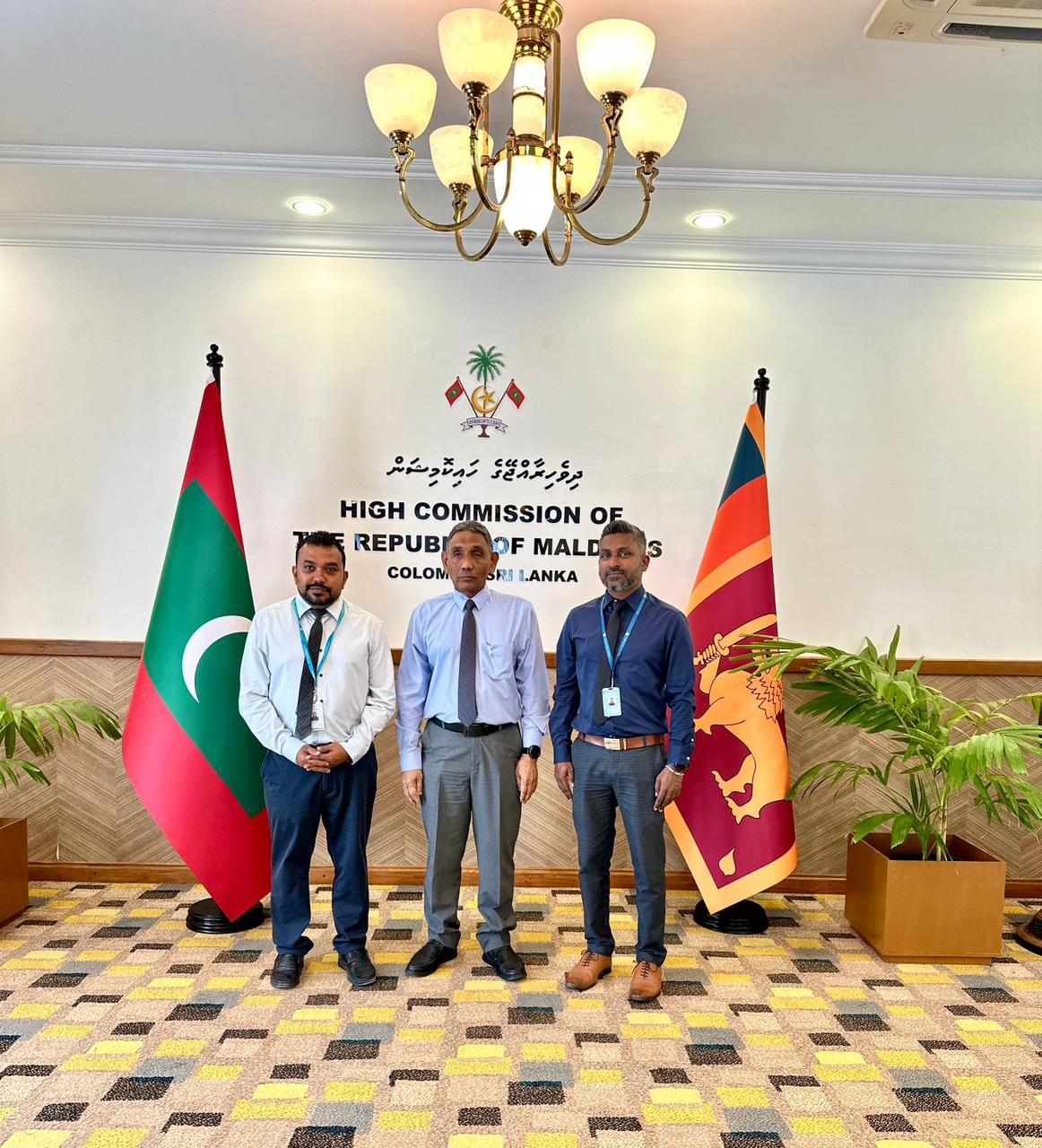 އައިޑީ ކާޑު ޕްރިންޓުކޮށް ދޫކުރުމުގެ ޚިދުމަތް ސްރީލަންކާގައި ފަށައިފި